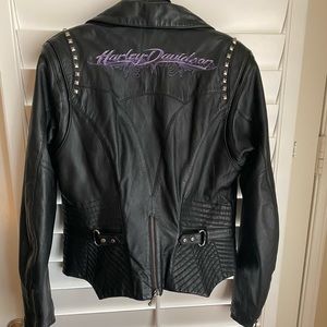 Harley Davidson Women’s Leather Jacket Medium EUC
